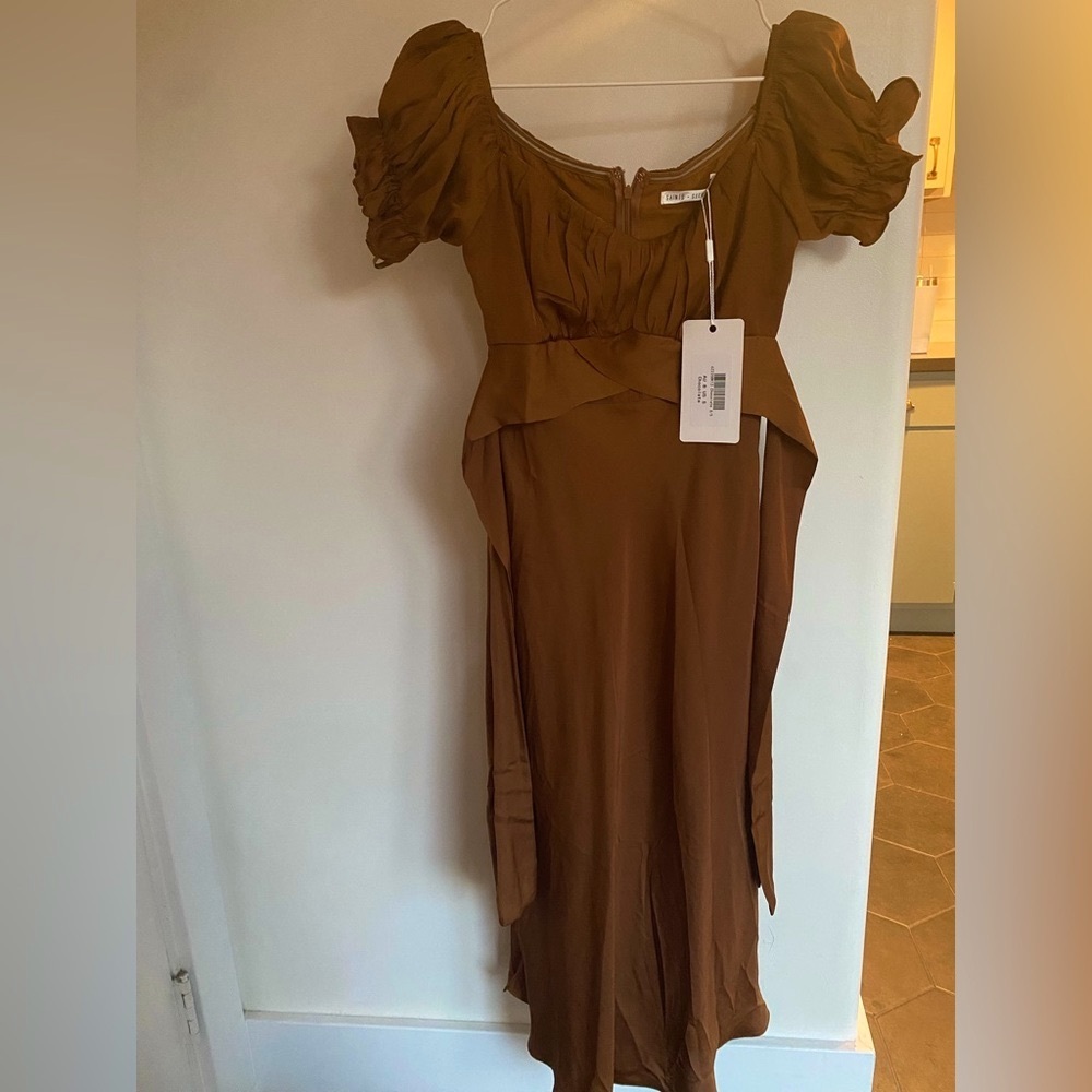 NWT Linka Off Shoulder Tie-Back Midi Dress